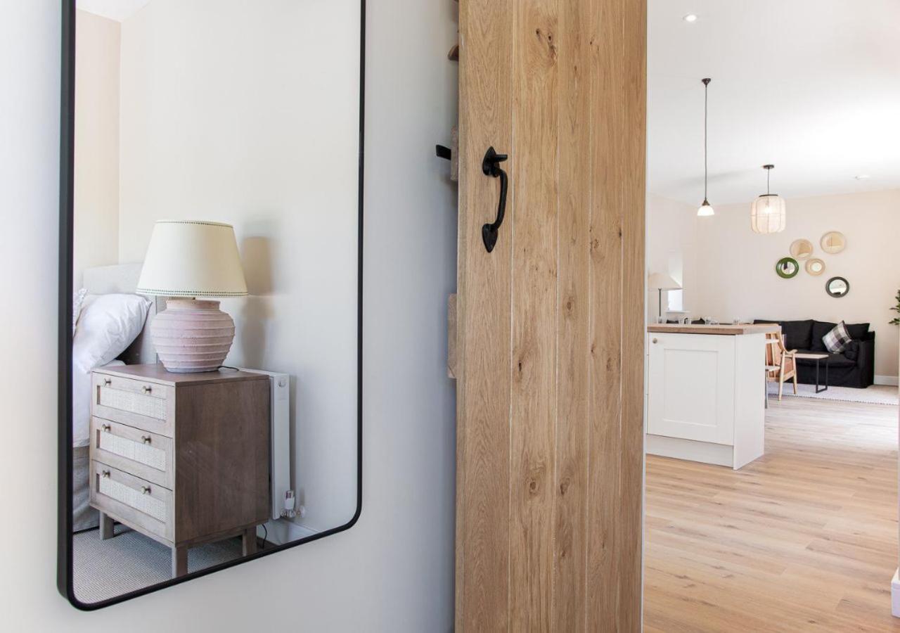 The Barn In Longhope - Luxury Barn Conversion ภายนอก รูปภาพ