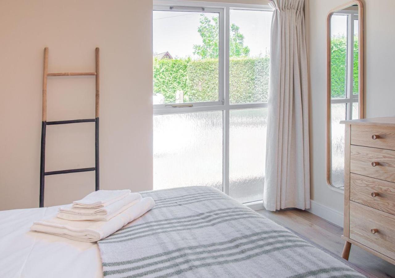 The Barn In Longhope - Luxury Barn Conversion ภายนอก รูปภาพ